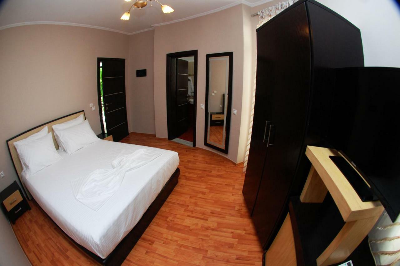 Hotel Ramo Saranda Екстериор снимка