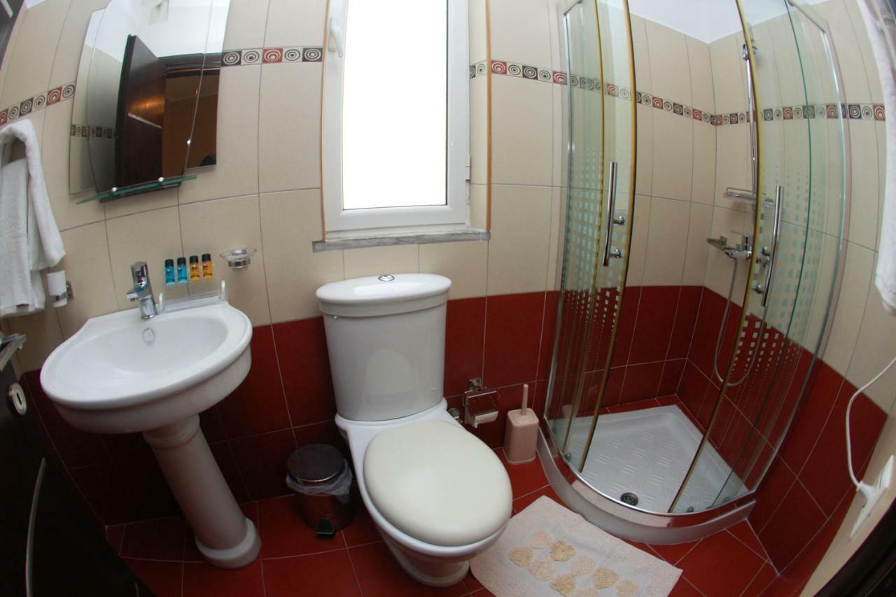 Hotel Ramo Saranda Екстериор снимка