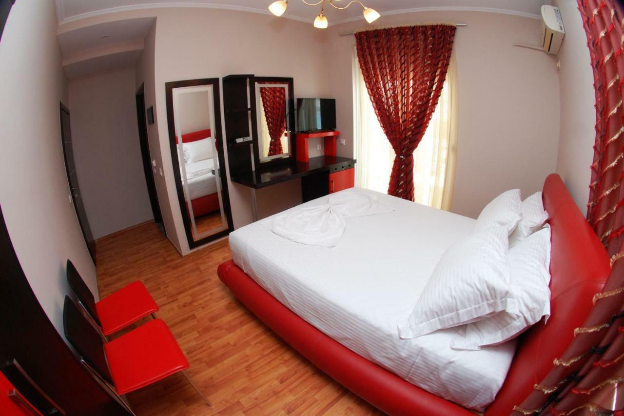 Hotel Ramo Saranda Екстериор снимка