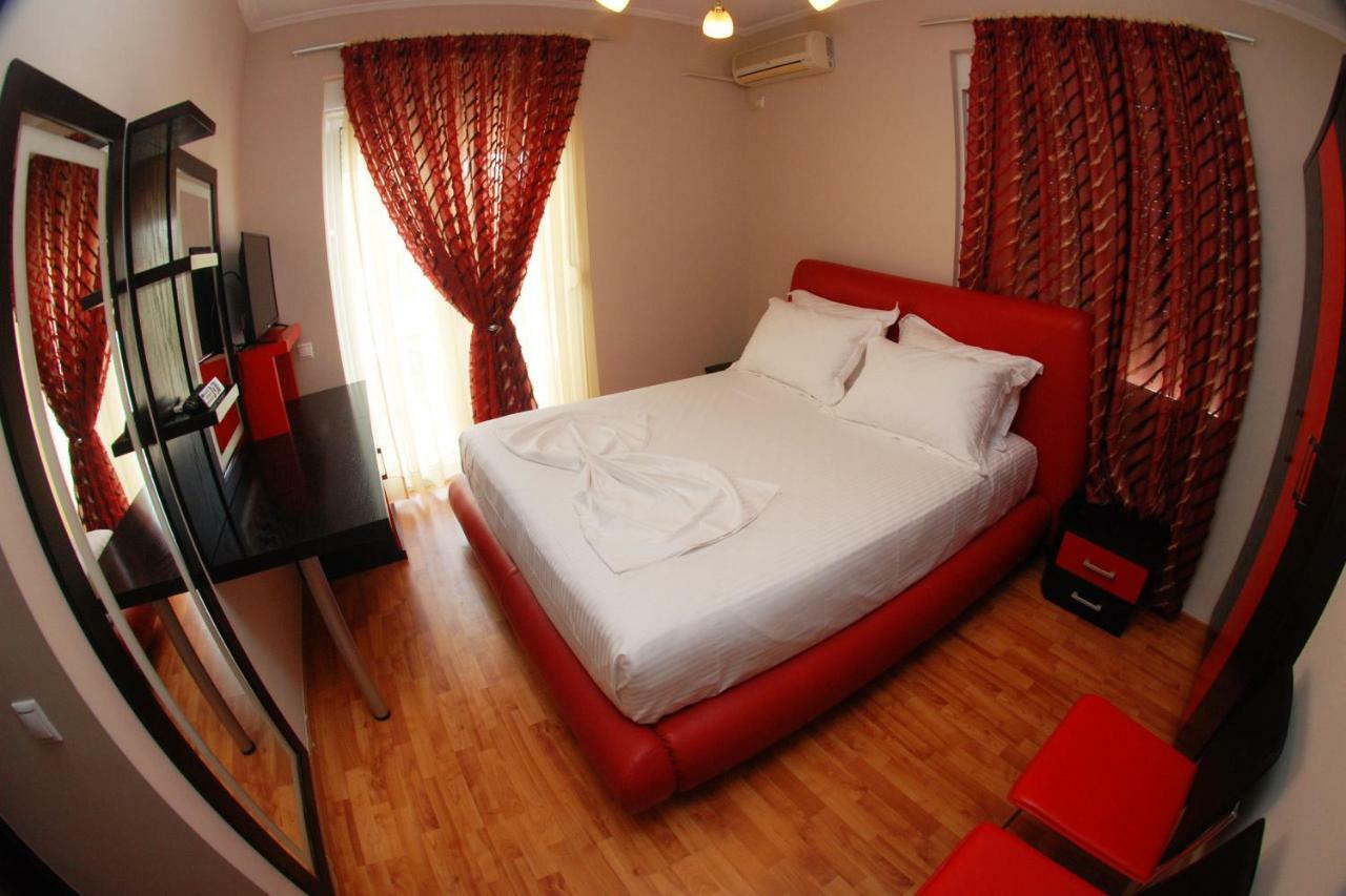 Hotel Ramo Saranda Екстериор снимка