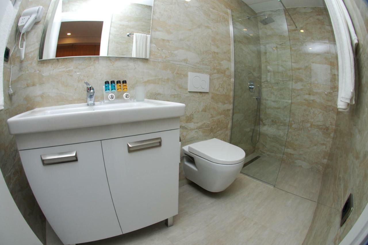 Hotel Ramo Saranda Екстериор снимка