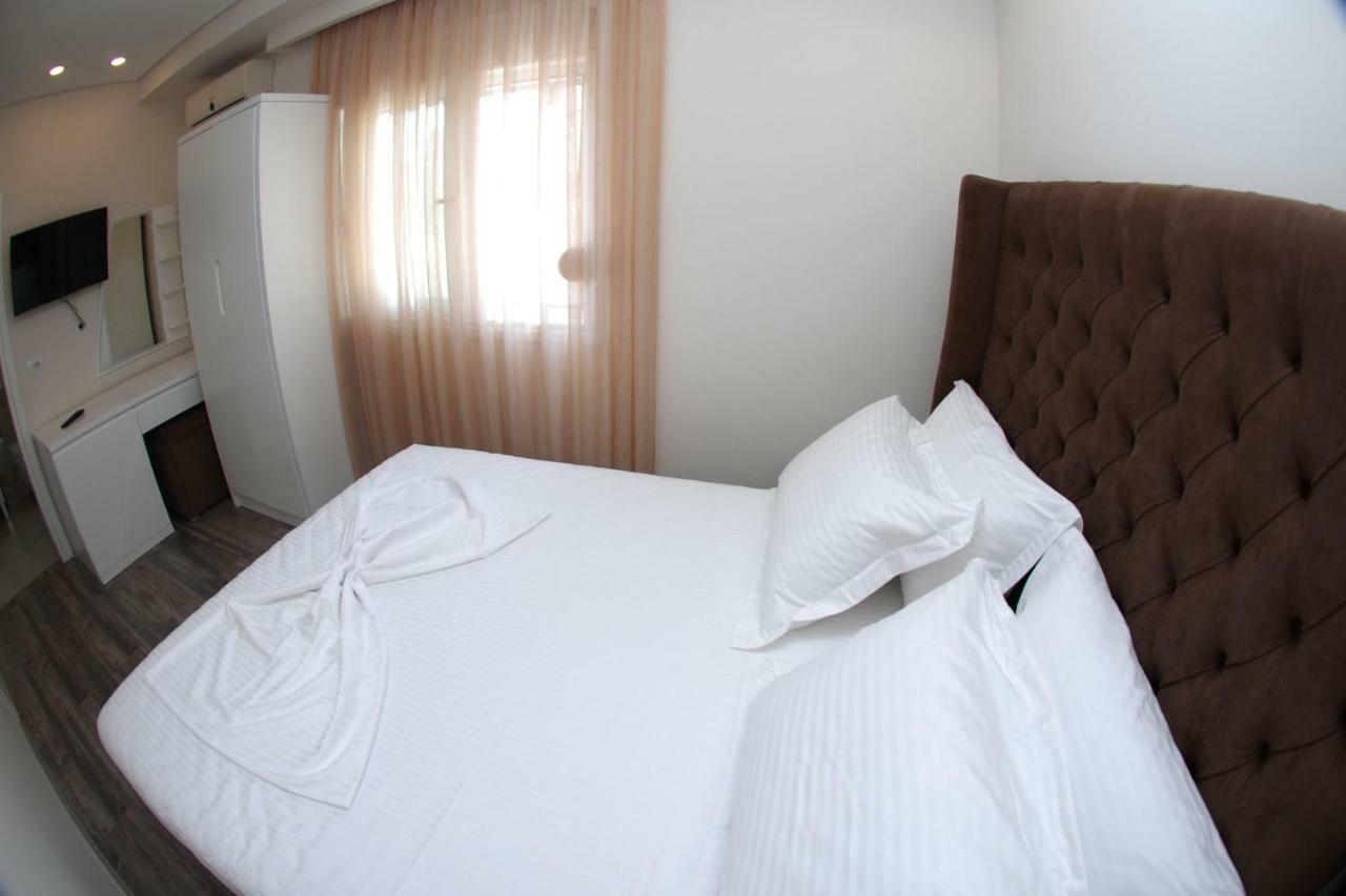 Hotel Ramo Saranda Екстериор снимка