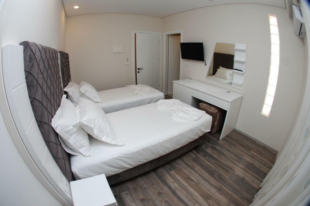 Hotel Ramo Saranda Екстериор снимка